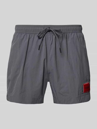 HUGO BOSS Badeshorts mit Label Patch Modell DOMINICA in Anthrazit, Gr&ouml;&szlig;e XXL