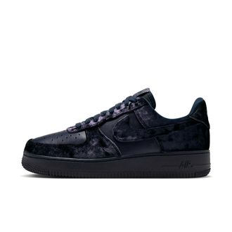 Nike Womens Air Force 1 07 SE Velvet Shoes in Blue | IX5100-400