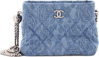 Chanel Sweet Heart Chain Crossbody Bag Quilted Camellia Denim Mini shoulder bag - Blu