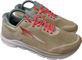 Altra Womens Torin Five Sneaker In Sand