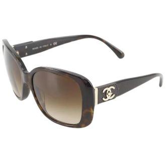 Chanel Pre-owned Accessories, female, Brown, Size: ONE SIZE Pre-owned Coco Mark Turnlock Matelasse Sunglasses