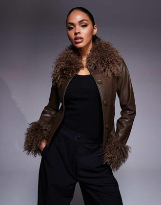 Princess Polly Cupid - Giacca in pelle sintetica con finiture in pelliccia sintetica soffice marrone