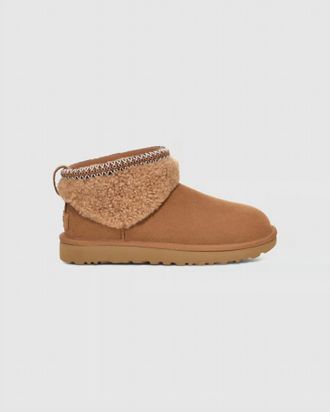 UGG Womens Classic Ultra Mini Maxi Curly Boot In Chestnut