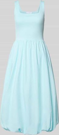 Rich & Royal Knielanges Bubble Kleid mit Karree-Ausschnitt in Hellblau, Gr&ouml;&szlig;e XL