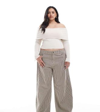 Asos Curve ASOS DESIGN Curve - Pantaloni a cavallo basso marrone a righe con linguetta in vita