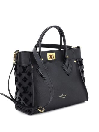 Louis Vuitton On My Side Monogram Tuffetage Leather MM tote bag - Zwart