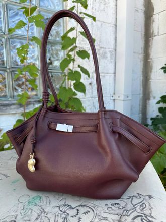 Urban Expression Womens Monroe Purse In Wine
