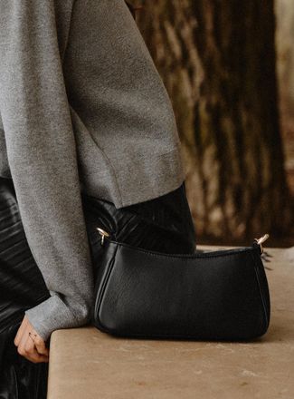 Simons Womens Gold-hardware leather evening bag Exclusive collection from Italy