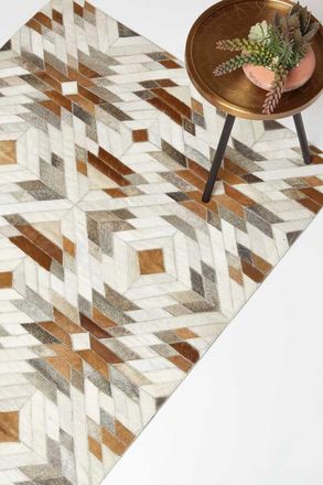 Homescapes Cream & Brown Geometric Leather Rug, 90 x 150 cm | Size: 90 cm x 150 cm