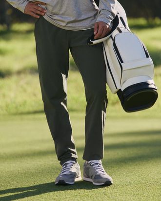 Vuori Clothing Aim Trouser Athletic Slim Fit 32 | River Rock | 28