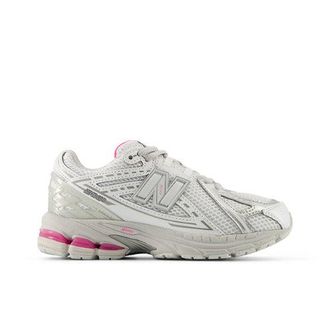 New Balance Ni&ntilde;os 1906 Lace en Gris/Rosa, Talla 32.5