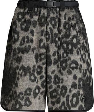Yohji Yamamoto BOTTOMWEAR - Shorts & Bermuda Shorts sur YOOX.COM