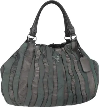 Prada Pre-owned Shoulder Bags, female, Gray, Size: ONE SIZE Pre-owned Leather Shoulder Bag
