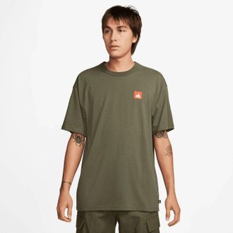 Nike Midweight Cotton Logo Patch T-Shirt In Olive