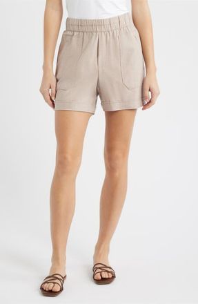 Wit & Wisdom Skyrise Patch Pocket Shorts in Fresh Linen at Nordstrom, Size X-Small