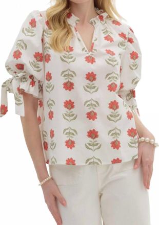 Entro Floral Print Pullover Top In White
