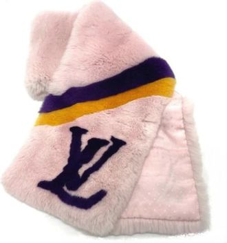 Louis Vuitton Pre-owned Scarves, female, Pink, Size: ONE SIZE Pre-owned Fur scarves