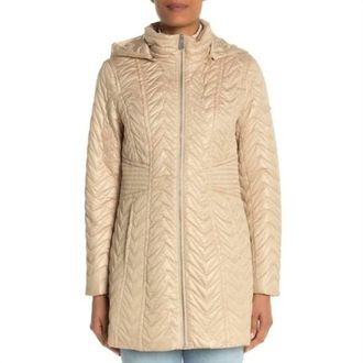 Via Spiga Zigzag Quilted Mid-Length Detachable Hood Puffer Jacket In Beige