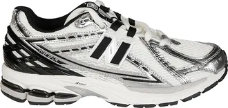 New Balance Sporty Sneakers With Reflective Upper