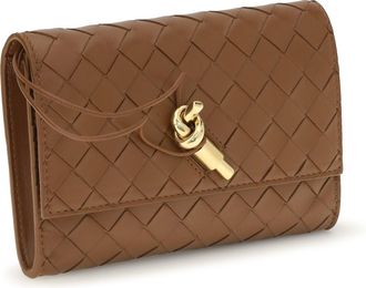 Bottega Veneta Womens Clutch Bag Andiamo Brass Tannin-Muse Lamb (ovis Aries) Make Up