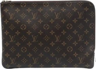 Louis Vuitton Pre-owned Clutches, female, Brown, Size: ONE SIZE Pre-owned Etui Voyage MM