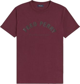 Fred Perry Arch Branded T-Shirt in Bourgondi&euml; - Heren - T-shirts - Rood - L - Katoen - Tops