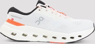 On Sulle scarpe da ginnastica Cloudrunner 3