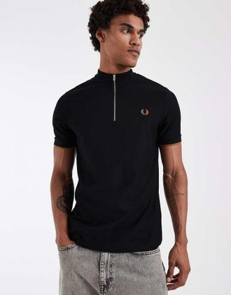 Fred Perry Polo nera in piqu&eacute; con bordi a contrasto e zip sul fondo-Nero