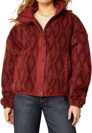 Ariat Sherpa Blocked Jacket In Burgundy