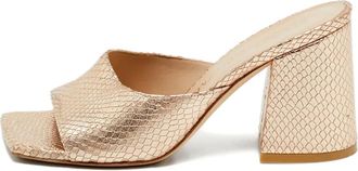 Stuart Weitzman Sandali con effetto serpente - Oro