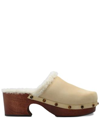 Chlo&eacute; Aurna clogs - women - Lamb Suede/Rubber/Lamb Fur/Wood - 35 - Neutrals