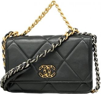 Chanel Black Leather Chain/Shoulder Wallet (Pre-Owned)