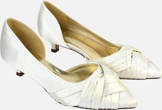 XY London Womens XY London Womens/Ladies Freya Pointed Low Kitten Heel Pumps - Cream - Size: 7
