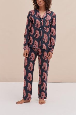 Desmond & Dempsey Long Pajama Set in Tiger Navy/pink at Nordstrom, Size Xx-Large Uk