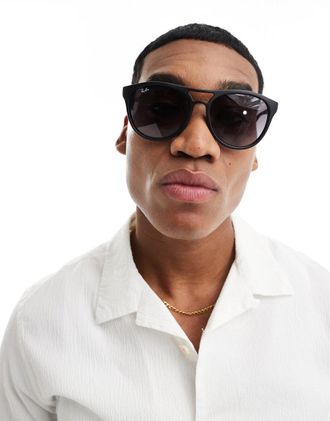Ray-Ban Occhiali da sole neri con ponte arrotondato-Nero