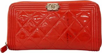 Chanel Red Color Patent Leather Long Wallet (Bi-Fold) (Pre-Owned)
