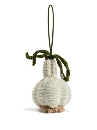 Gohar crochet beaded garlic charm - White