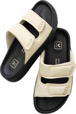 Veja Womens Leather Etna Bold Sandal In Cashew