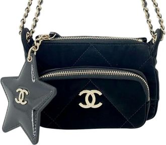 Chanel 2025 Coco Neige Velvet Effect Nylon Clutch with Chain crossbody bag - Nero