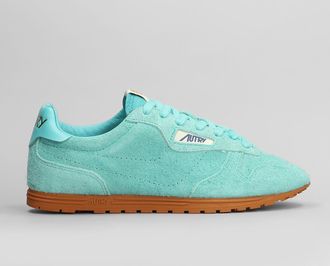 Autry Windspin Sneakers In Green Suede