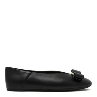 Ferragamo Ballerinas, female, Black, Size: 8 1/2 US Vara Ballet Flats