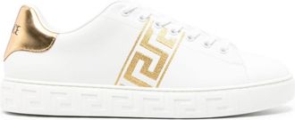 Versace Greca embroidered sneakers - men - Calf Leather/Rubber/Calf Leather - 42.5 - White