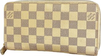 Louis Vuitton White Long Wallet (Bi-Fold) (Pre-Owned)