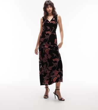 Asos Vestito lungo in velluto nero a fiori rosa d&eacute;vor&eacute; con scollo a V
