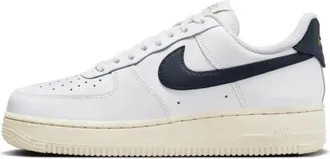 Nike Fitness, Dames, Wit, 39 EU, Leer, Air Force 1 07 Flyease