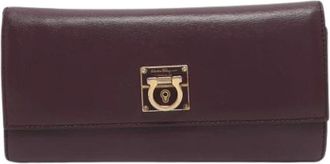 Ferragamo Pre-owned Wallets, female, Purple, Size: ONE SIZE Pre-owned Gancini Wallet