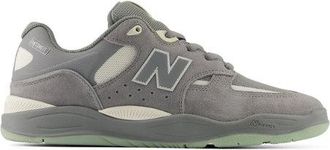 New Balance Unisex NB Numeric Tiago Lemos 1010 en Gris/Blanco, Gamuza/Malla, Talla 40.5