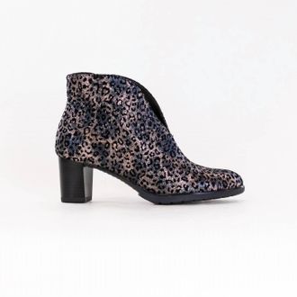 Ara Womens Oriel V Cut Bootie In Titan Metallic Suede