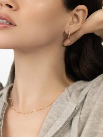 64 Facets Orecchini Linear Huggie in oro giallo 18 carati con diamanti