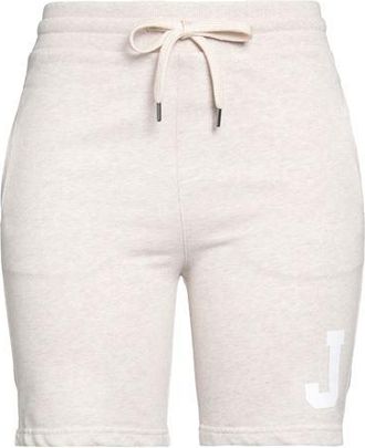 Juvia BOTTOMWEAR - Shorts & Bermuda Shorts on YOOX.COM